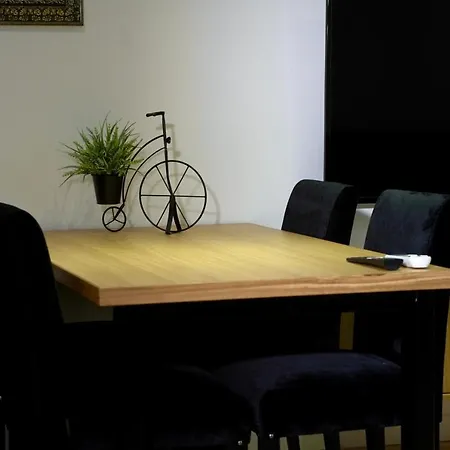 B&B Apartments דירה *