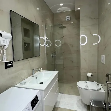 B&B Apartments ティラナ