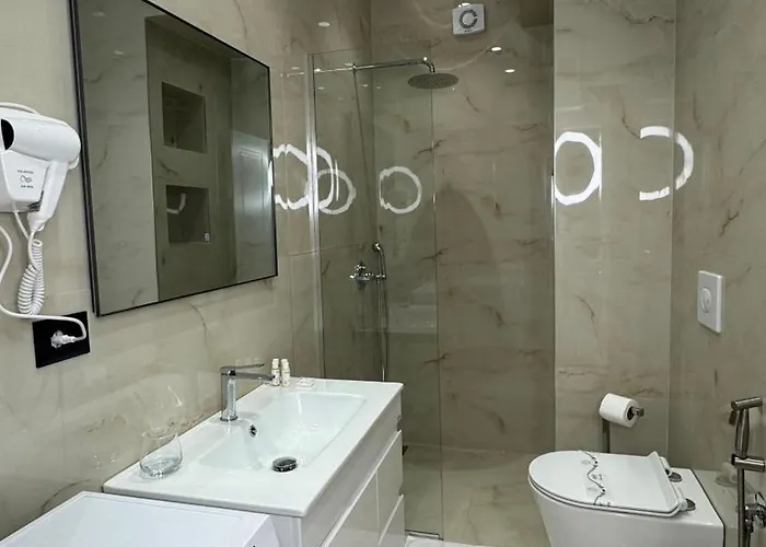 B&B Apartments 티라나