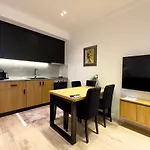 B&B Apartments 티라나